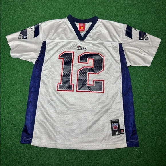 Vintage Y2K Tom Brady New England Patriots Jersey, NFL Football Reebok (Small) - Picture 2 of 9